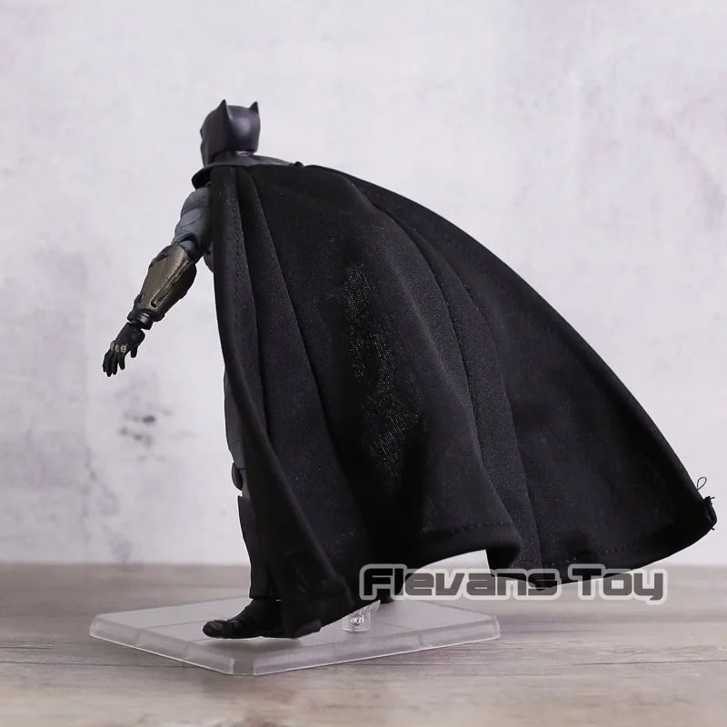 DC Comics Justice League Batman PVC Action Figure Collectible Model Toy Gift for Children