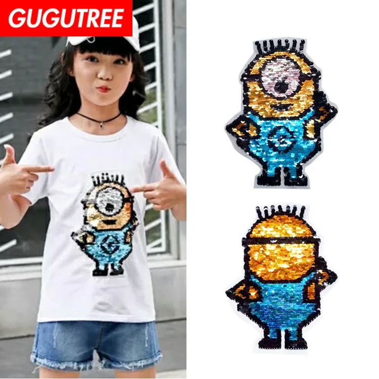 

GUGUTREE embroidery Sequins big Minions patches cartoon patches badges applique patches for clothing ZM-65