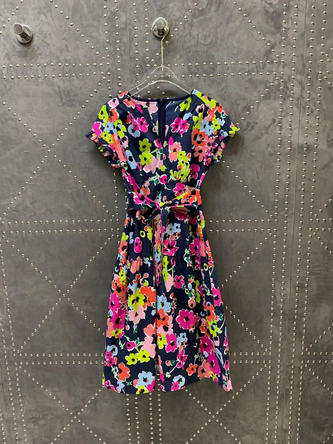 2019 new ladies fashion short-sleeved V-neck fungus lace waist tie printed dress 0701