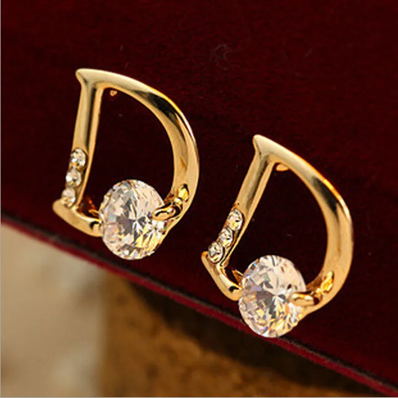 Bling Красота! Супер модные ювелирные изделия Сверкающие Золотые цвета буквы D индивидуальность серьги-гвоздики для женщин E270