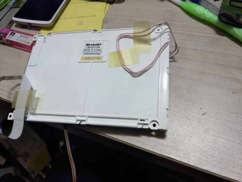 lm320194