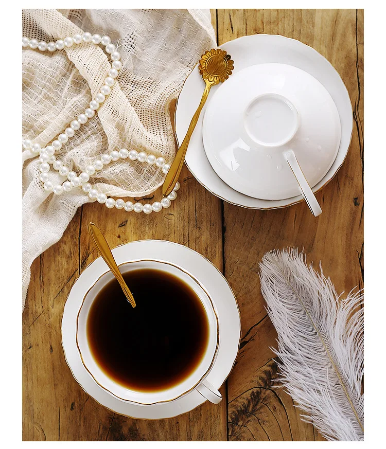Нордический стиль костяного фарфора кофейные чашки блюдце набор керамических чайных чашек золотой цветочный узор фарфоровый поднос для чайных чашек рождественские подарки