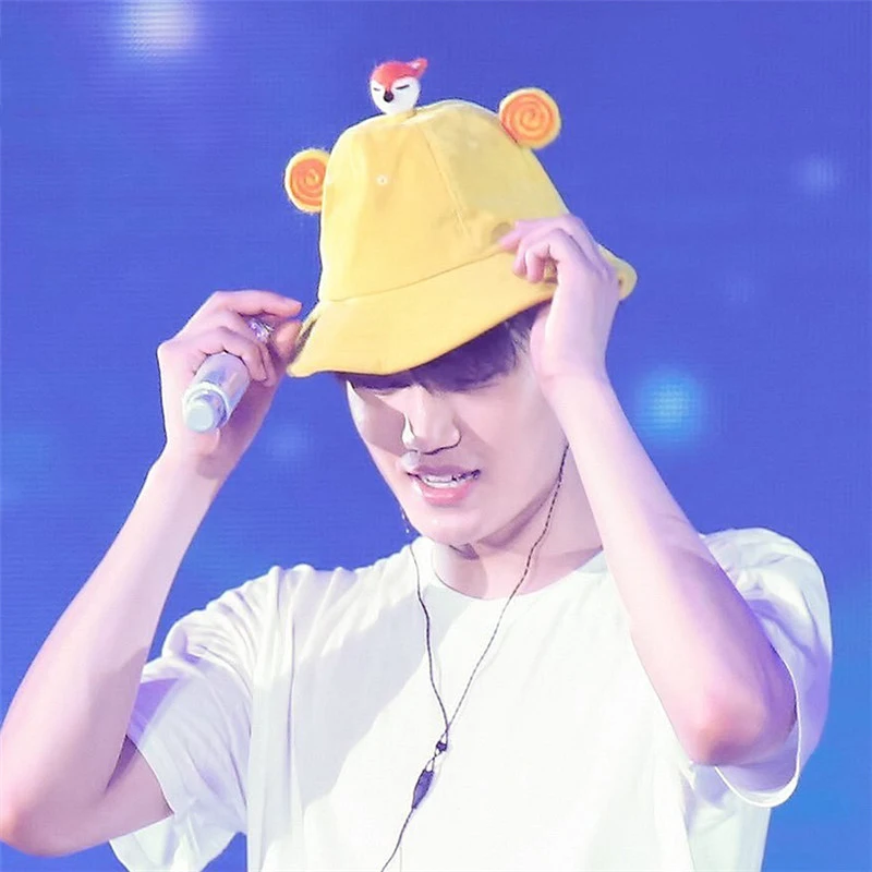 Wxcteam EXO Konser Musik Kai Topi Lucu 