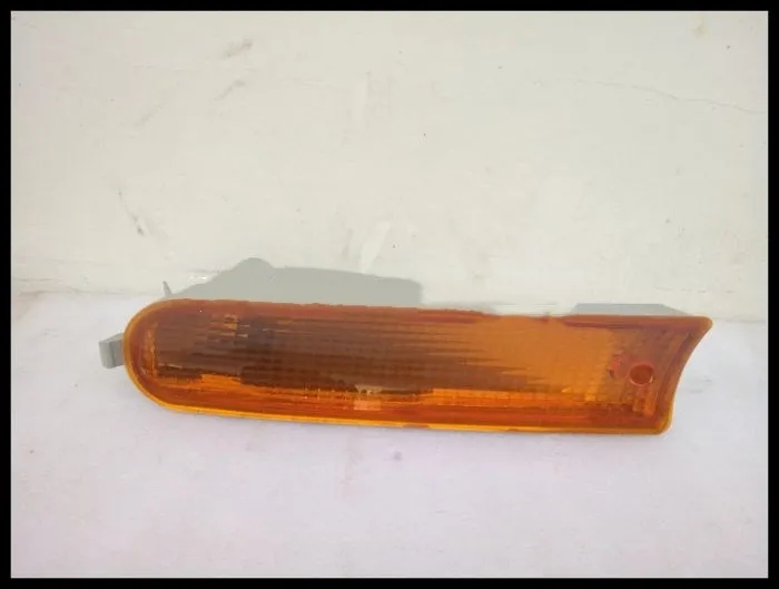

eOsuns Front bumper light Front fog lamp for Toyota RAV4 1995-1997