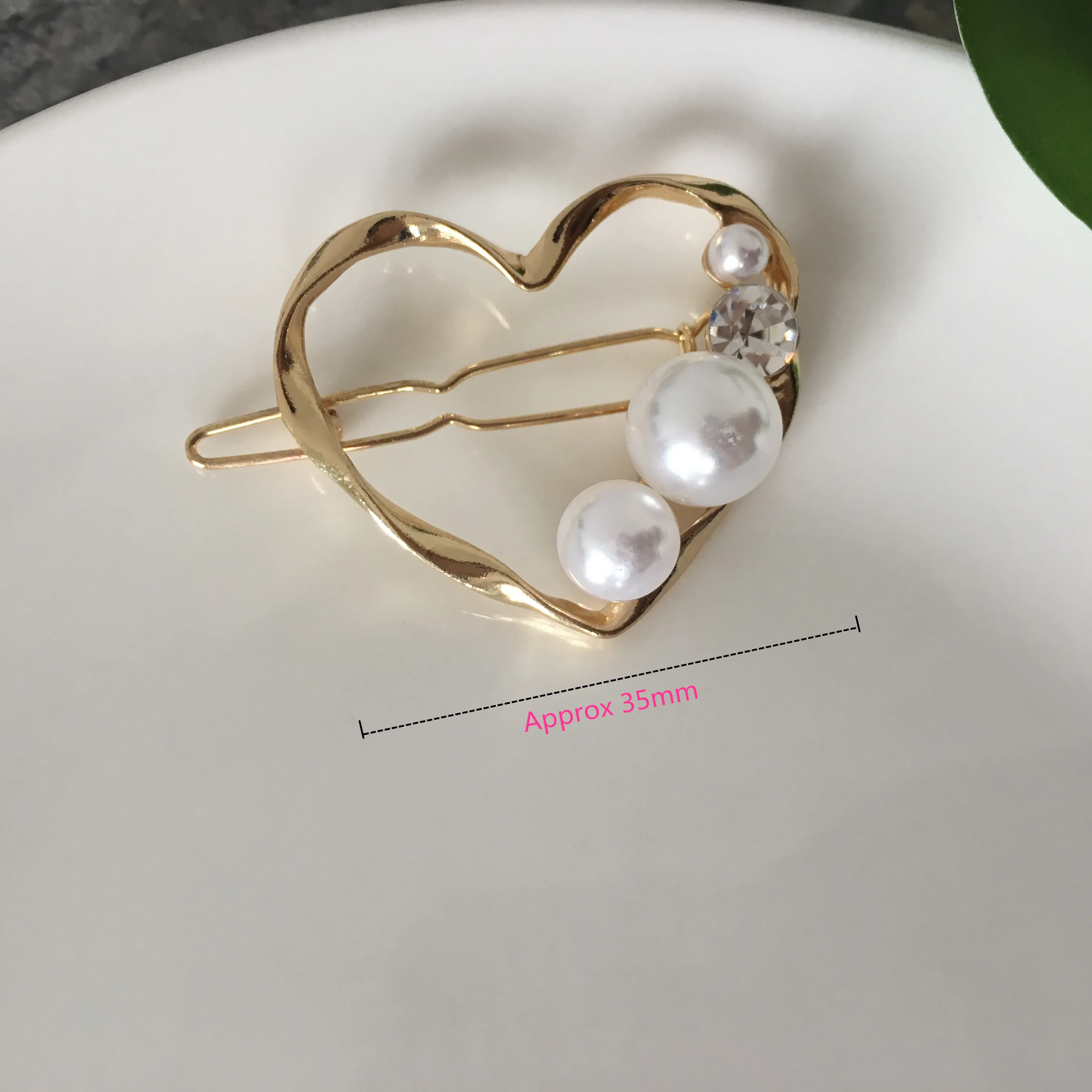 

BEAUTIFUL GOLD COLOR PLATING STAR HEART ROUND WITH PEARL STONE HAIR CLIP