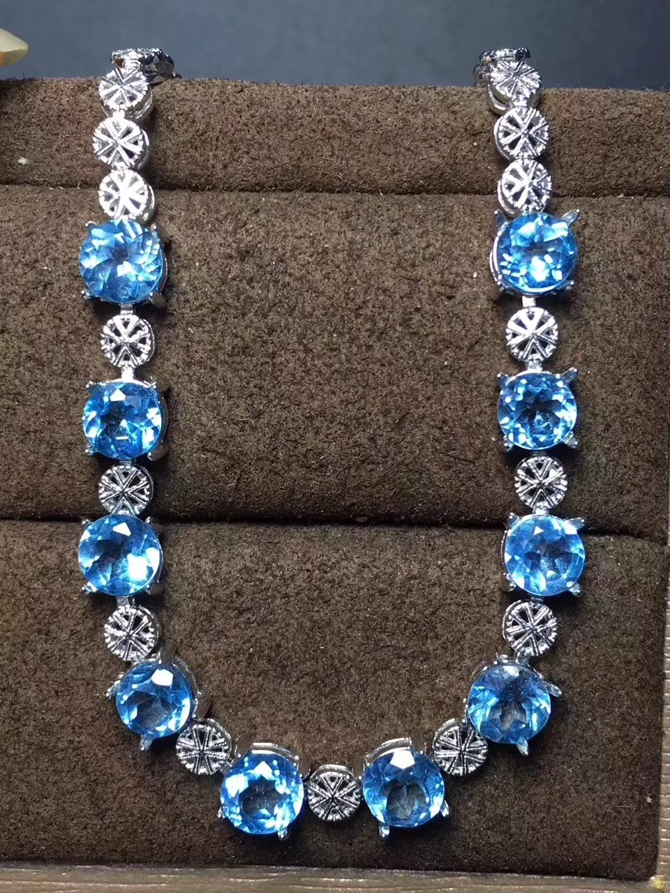 Bracelet topaze bleue naturelle pierres précieuses naturelles élégant luxueux étoiles magiques Brac