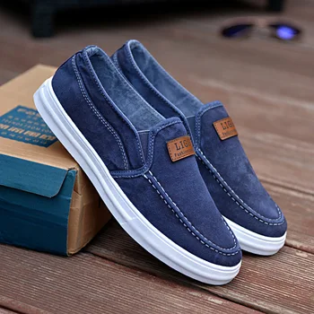 

QWEDF 2019 casual men shoes slip on designer male flats canvas shoes men blue alpargatas zapatillas moccasin summer shoes K1-24