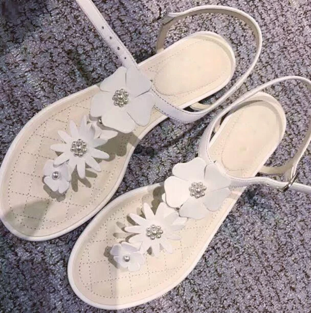 

BONJEAN Summer Newest Leather Flower Decorations Woman Sandals Sexy Ankle Strap Thong Sandals ladies Gladiator Flat Shoes White