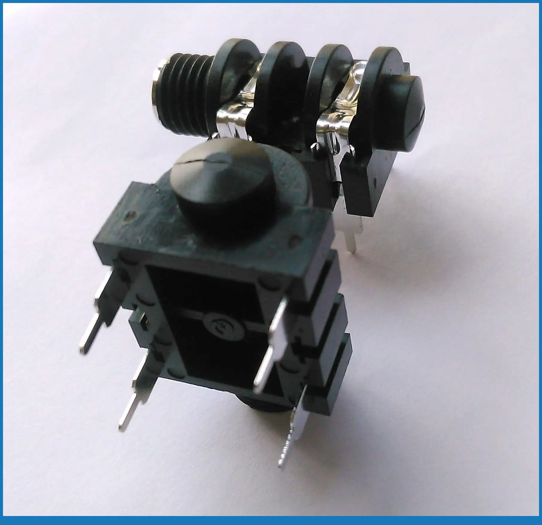 10pcs 6.35MM mono headphone jack microphone 1/4" panel wiring socket Amplifiers 1/4" 6.35mm Mono Jack Socket Panel-in Connectors from Lights & Lighting on ...
