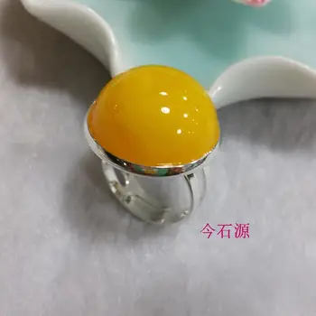 

2018 Promotion Special Offer Rings Anel Source Two Generation Chicken Oil Beeswax Ring Inlaid Amber Business And Women Alive.