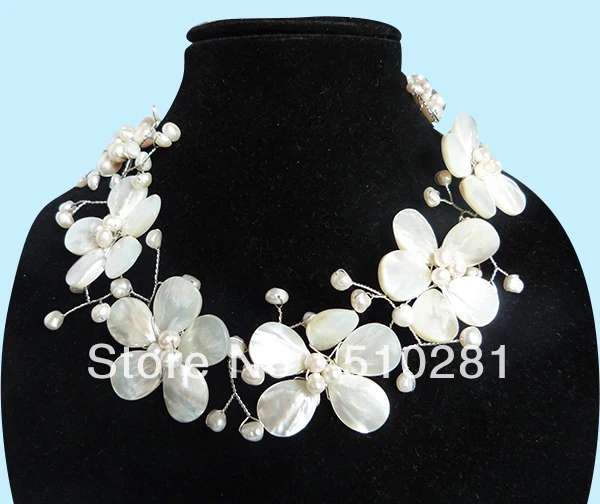 

Free Shipping !! Trendy Natural Handmade Shell Flower Jewelry Necklace S0024