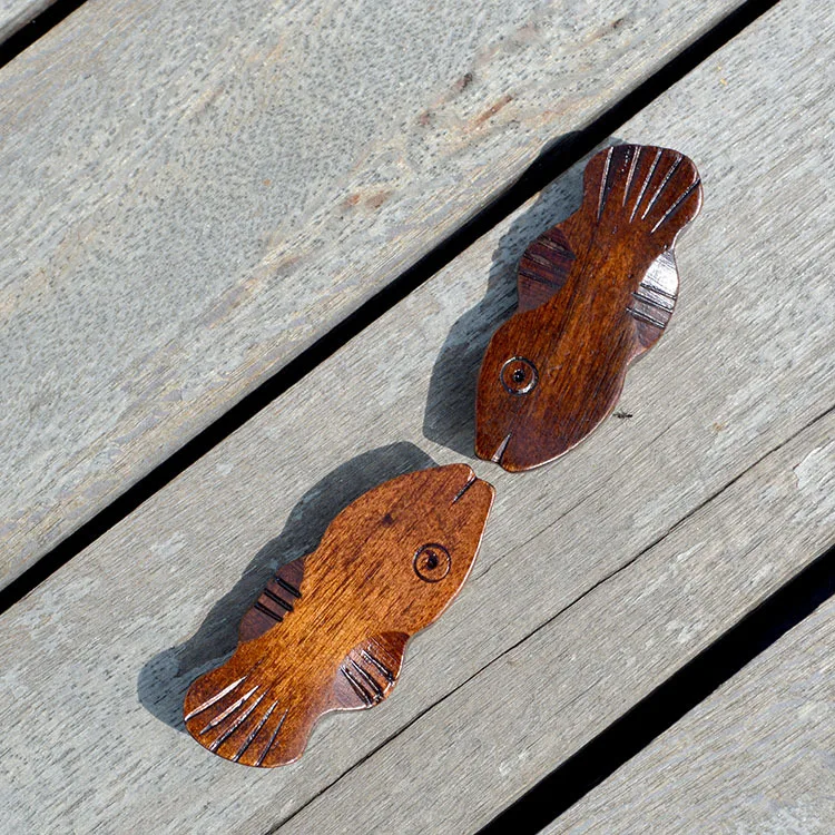 Wooden Chopsticks Rest, 6*3cm Fish shaped Nanmu Chopstick, Japanese