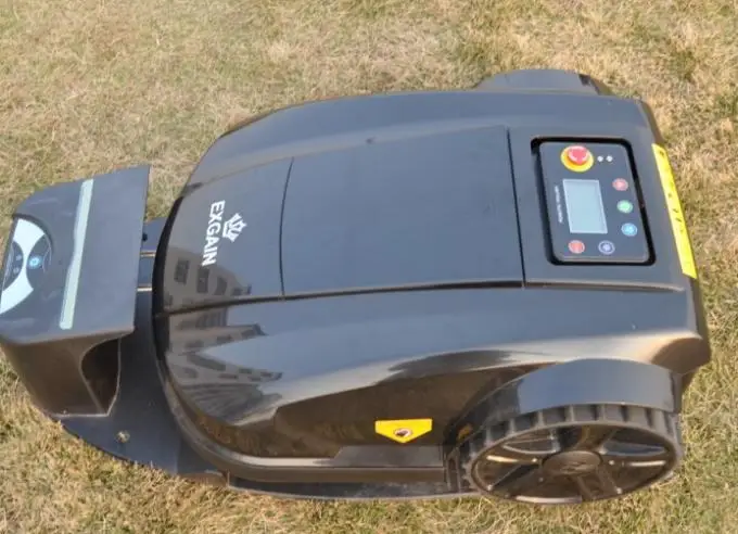 Rasenroboter Waterproof Robot Mower with 4 Blades Auto Robot Lawn Mower Recharged Garden Lawn Mower with Remote Controller S520