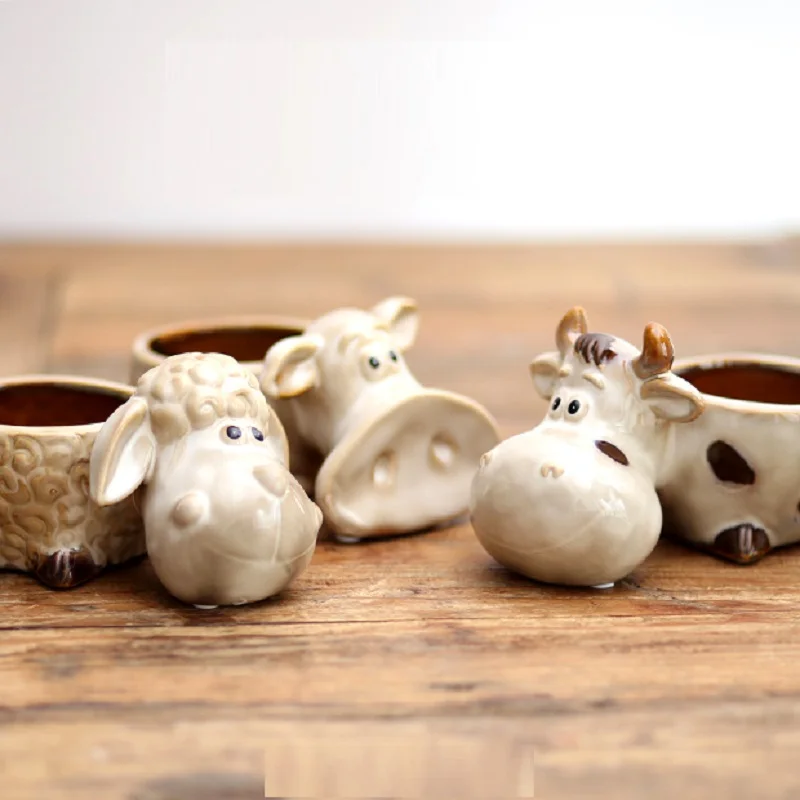 

Creative Porcelain Sheep Milk Pig Cow Flower Pot Decoration Ceramic Succulent Planting Craft for Room Balcony and Garden L3189