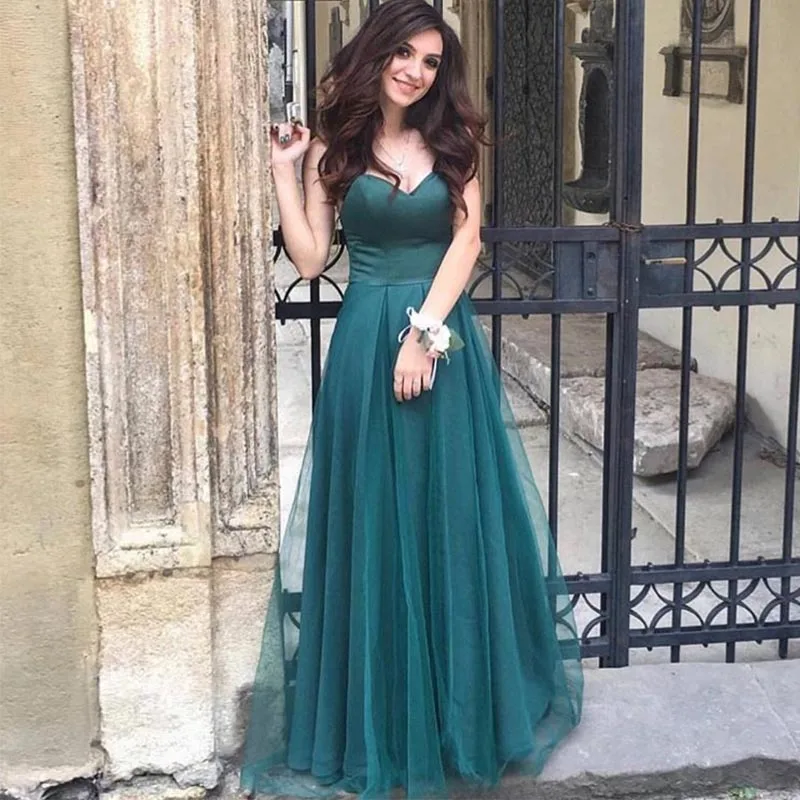 

Cheap Dark Green Bridesmaid Dresses Sweetheart Neckline A-line Tulle Skirt Maid Of Honor Dress Simple Wedding Guest Party Dress