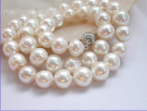 

FREE shipping> >>>luster11mm 17" round white freshwater pearls necklace 18KGP j1577 6.07