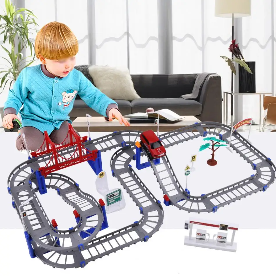 88pcs Multi track Rail Car Toy Assembled Track Electric Move