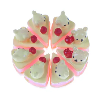 

5PCS DIY Miniature Artificial Kawaii Craft Flat Back Fake Resin Food Bear Cake Doll House Decorative Play Toy 18mm*12mm*17mm