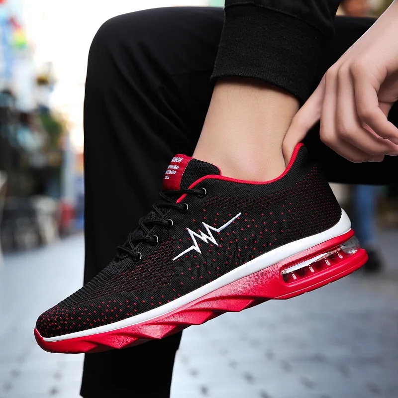 

2018 Summer men's shoes, running shoes, flying mesh shoes, tidal shoes