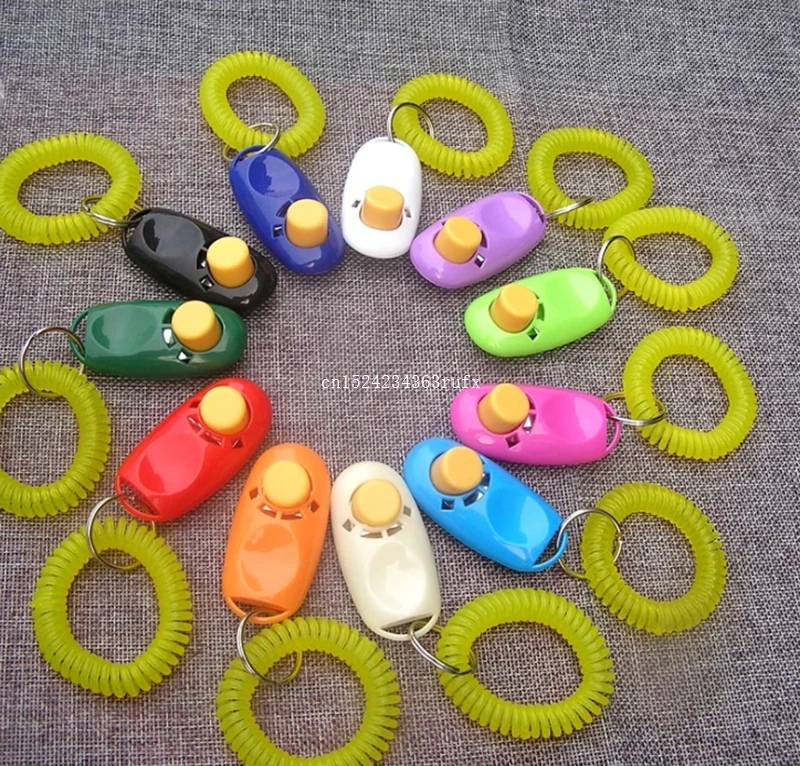 100pcs Dog Button Clicker Pet Dog Trainer Portable Sound Trainer Pet Training Tool Wrist Band Accessory Click Training