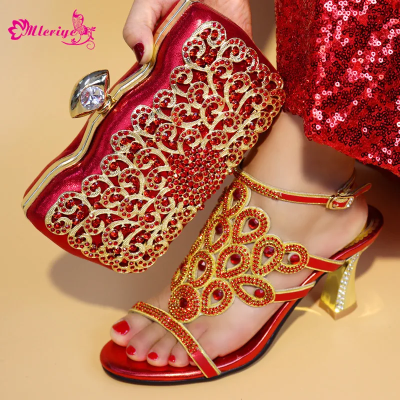 

New Designer Shoes Women Luxury 2018 Nigerian Women Wedding Shoes and Bag Set Decorated with Rhinestone Bag and Shoes Set Italy