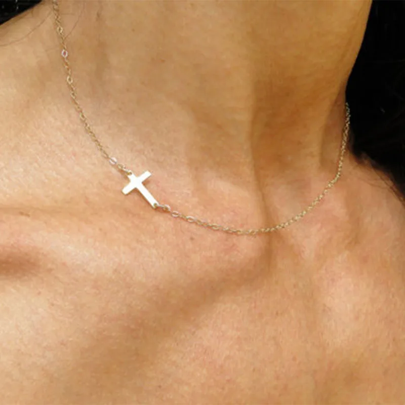 

Minimalist Silver Gold Tiny Chain Cross Choker Necklace for Women Simple Side Wear Small Pendant Necklace collares