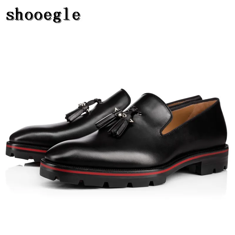 SHOOEGLE/Мужская обувь ручной работы наивысшего качества; chaussure homme; роскошные мужские лоферы с кисточками; черные кожаные мужские модельные туфли в стиле Дерби