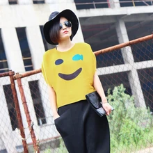 Смайлик плиссированная модная Универсальная футболка с круглым вырезом и коротким рукавом пуловер Женский Топ