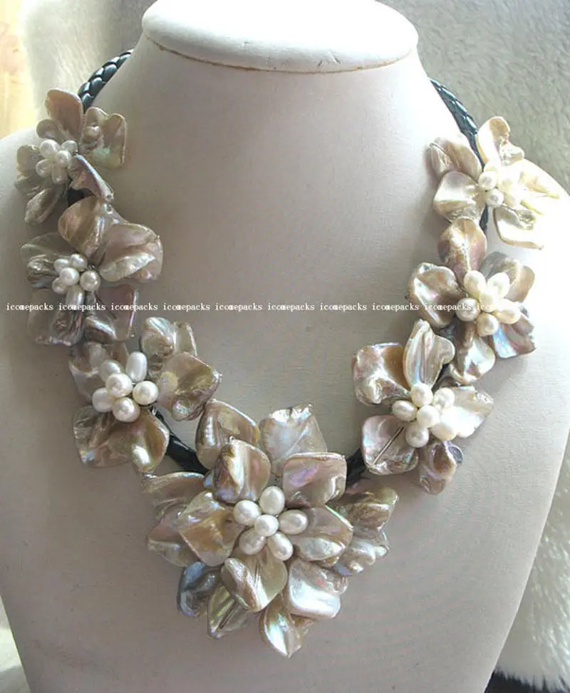 

FREE SHIPPING>>>@@ wholesale freshwater pearl sea shell flower 18.5" necklace