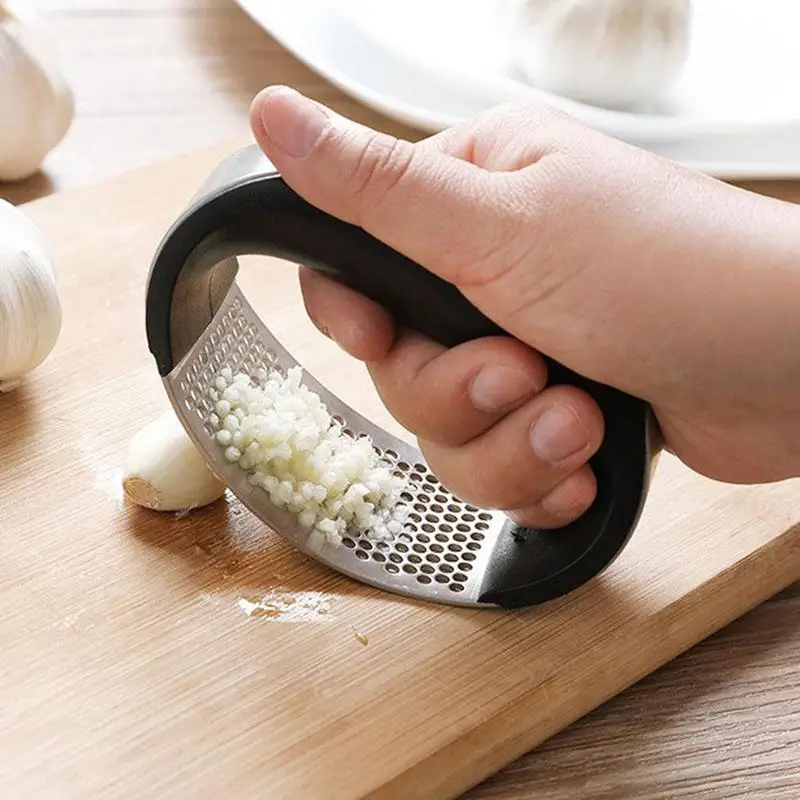 1pc Stainless Steel 430 Garlic Press Manual Curve Garlic Cutter Garlic