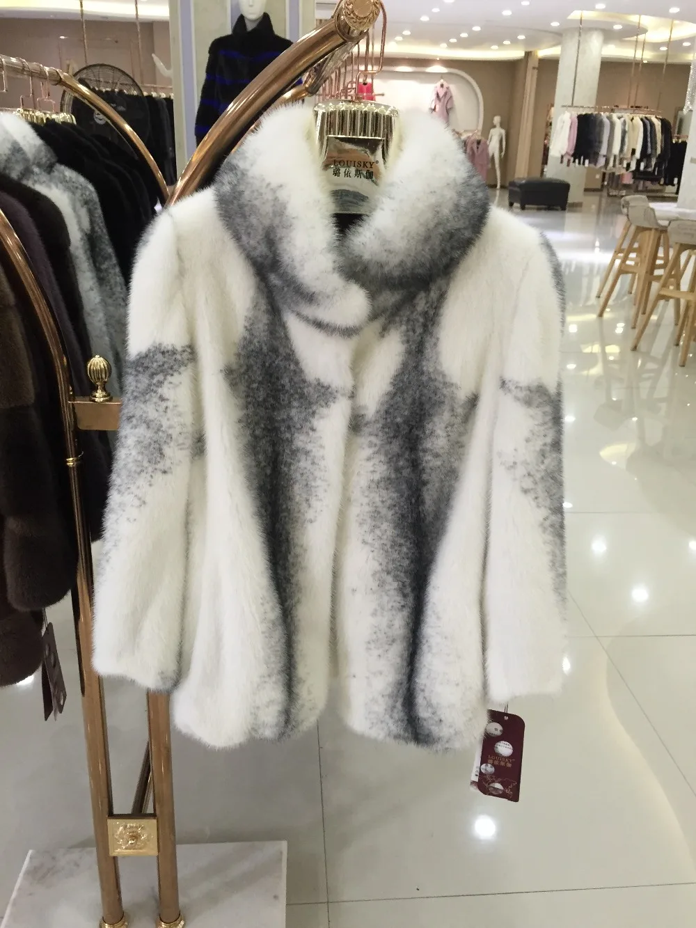 

SQXR FUR real mink fur fashion jacket women real mink Fur coat women natural mink fur hot popular
