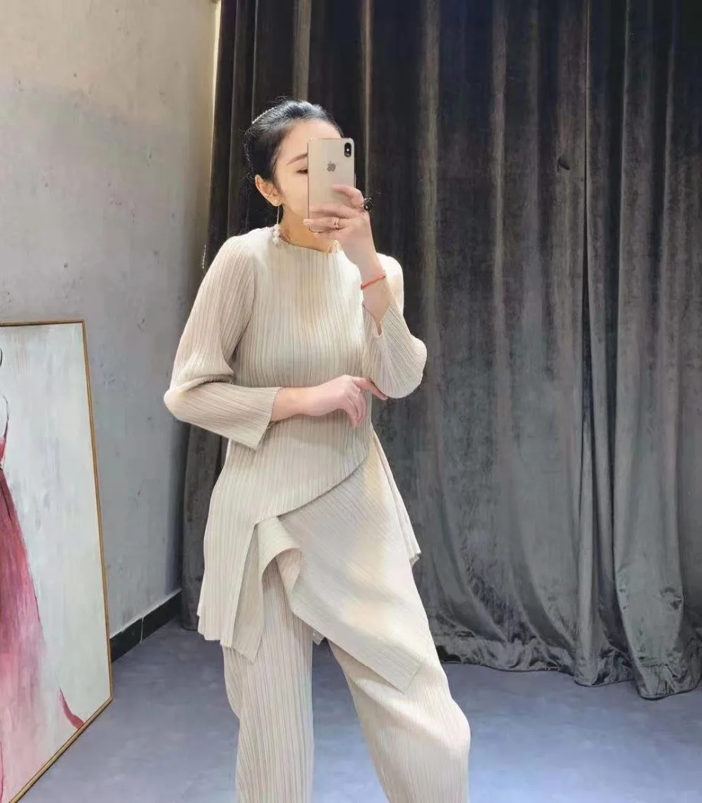 Miyake/модная футболка с длинными рукавами и круглым вырезом+ прямые брюки, однотонный комплект из двух предметов