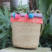 Новинка, летняя пляжная Соломенная Корзина, сумка, большая сумка-мешок с кисточками, помпонами, цветные шарики, богемные большие сумки для отдыха