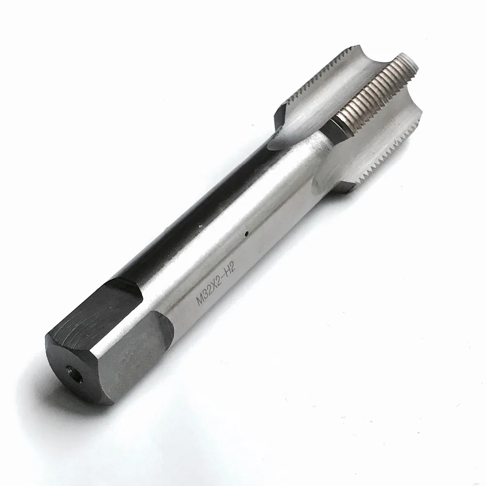 Free shipping of 1PC Metric standard thin pitch M32 straight flute HSS