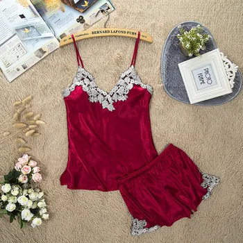 

2018 High Quality New Design Summer Pajamas Sets Free Tops + Short Pants 2 Pieces Pijamas Sets Nightwear Wholesale