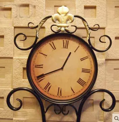 Big Size Retro Floor Clock Vintage Metal Floor Clocks Living Room Large Antique Color Iron Round Clock For Bed Room decoration Big Size Retro Floor Clock Vintage Metal Floor Clocks Living Room Large Antique Color Iron Round Clock For Bed Room decoration