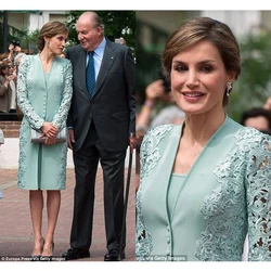 Aqua Mother of The Bride Dresses Mother Of Groom Formal Suit Long Jacket Knee Length Fashion Custom Make Special Occasion Dress Aqua Mother of The Bride Dresses Mother Of Groom Formal Suit Long Jacket Knee Length Fashion Custom Make Special Occasion Dress