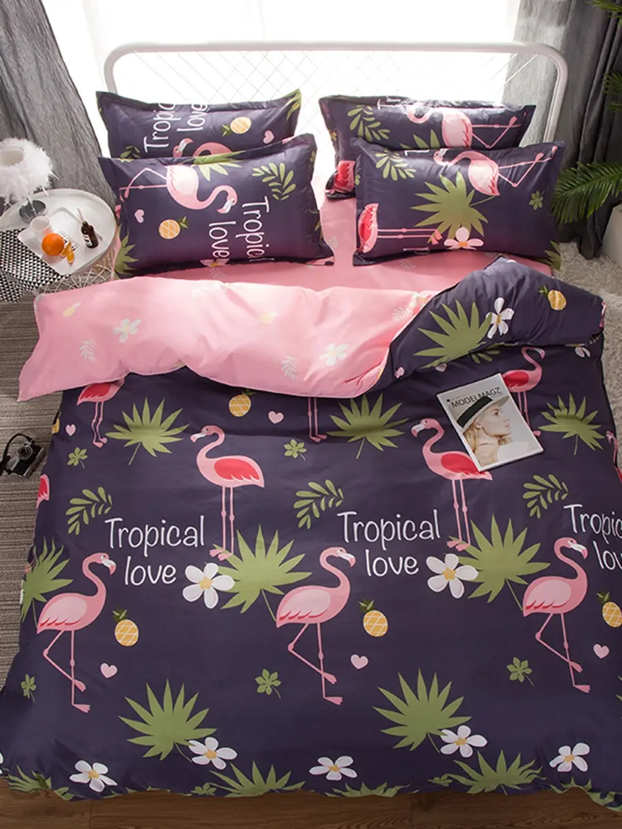 

4 Pcs Bedclothes Set Beautiful Flamingo and Leaves Pattern Soft Bed Sheet Set
