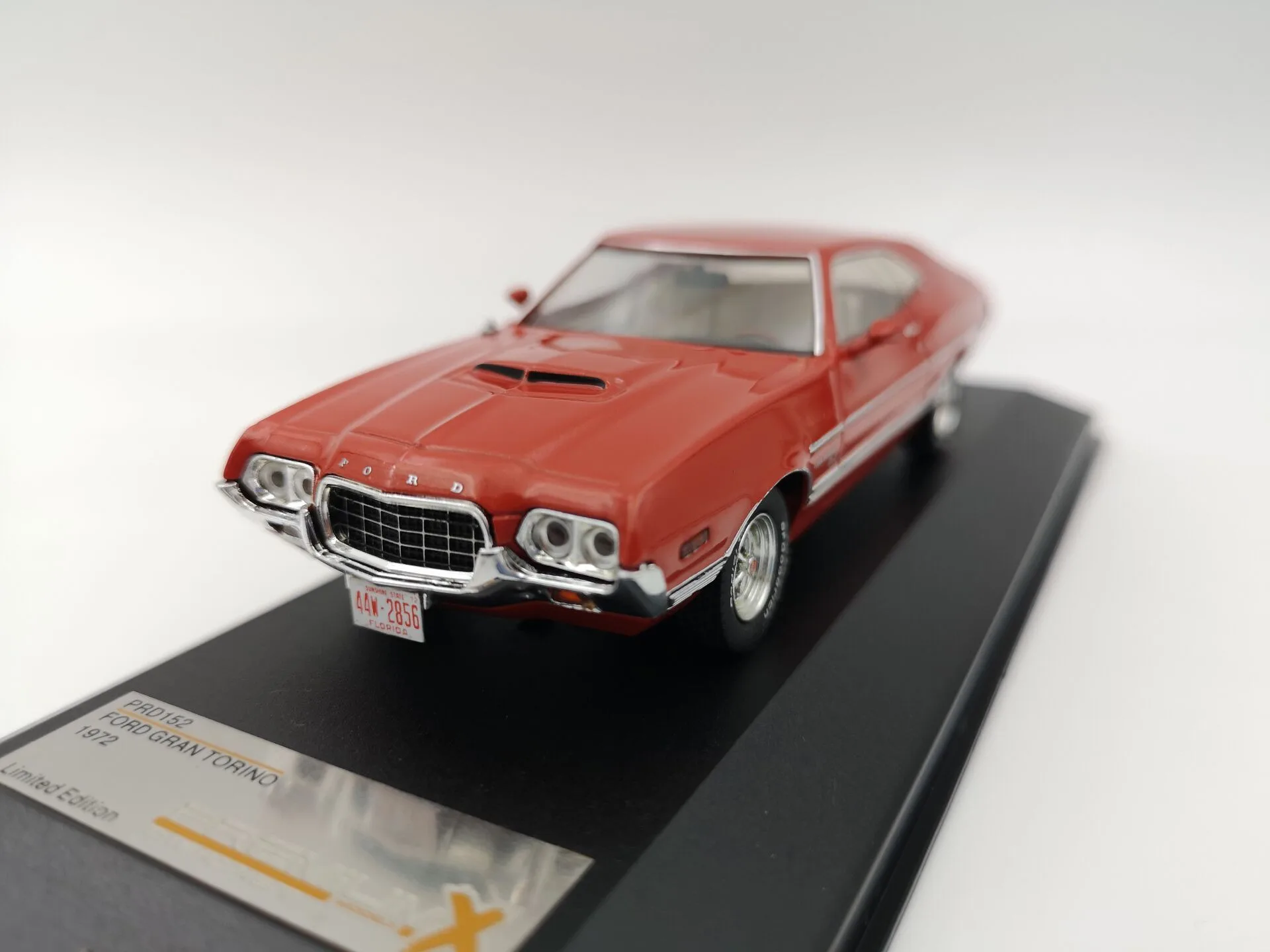 Премиум/X 1:43 FORD GRAN TORINO SPORT 1972 бутик сплава Модель автомобиля игрушки для детей Детские игрушки модель подарок оригинальная коробка - Цвет: Красный