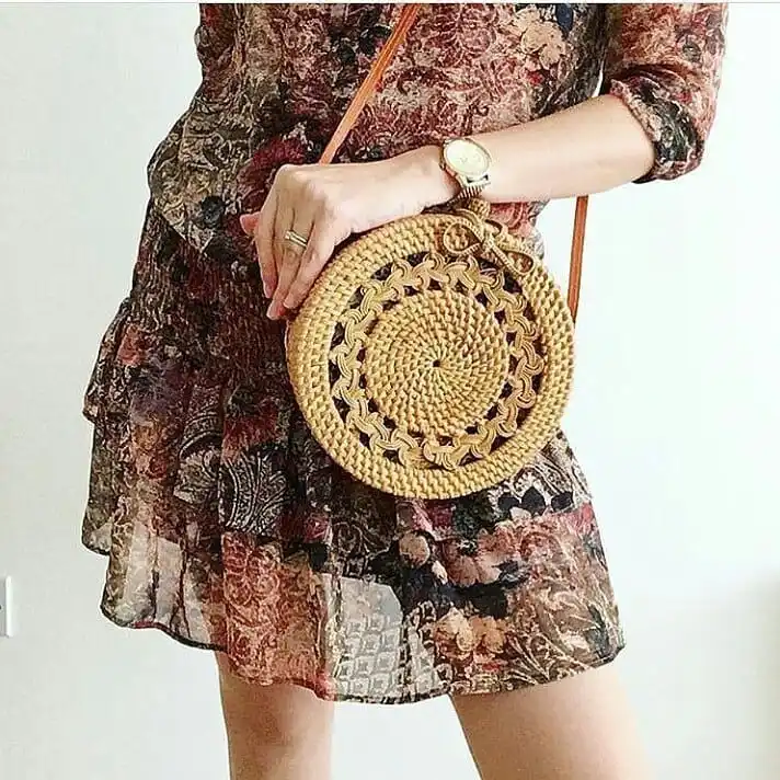

2018 Chic Style Beach Bags Popular Envelope Clutch Bag Genuine Leather Strap Handbags Women Straw Bag Rattan Crossbody