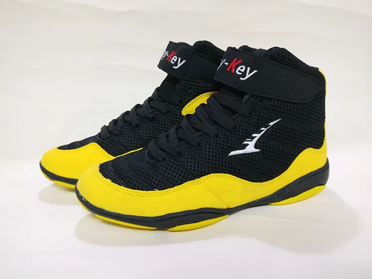 Men and women with light breathable wrestling shoes boxing Men and women with light breathable wrestling shoes boxing