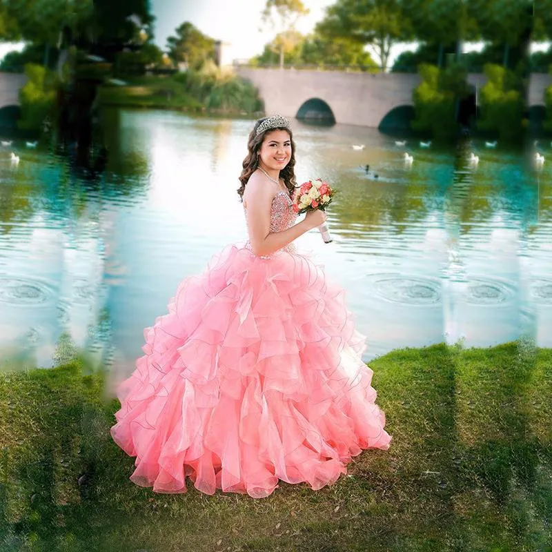 Vestidos De Longo розовые платья Quinceanera Милая Бисер кристаллы корсет многоуровневыми оборками сад вечерние платья