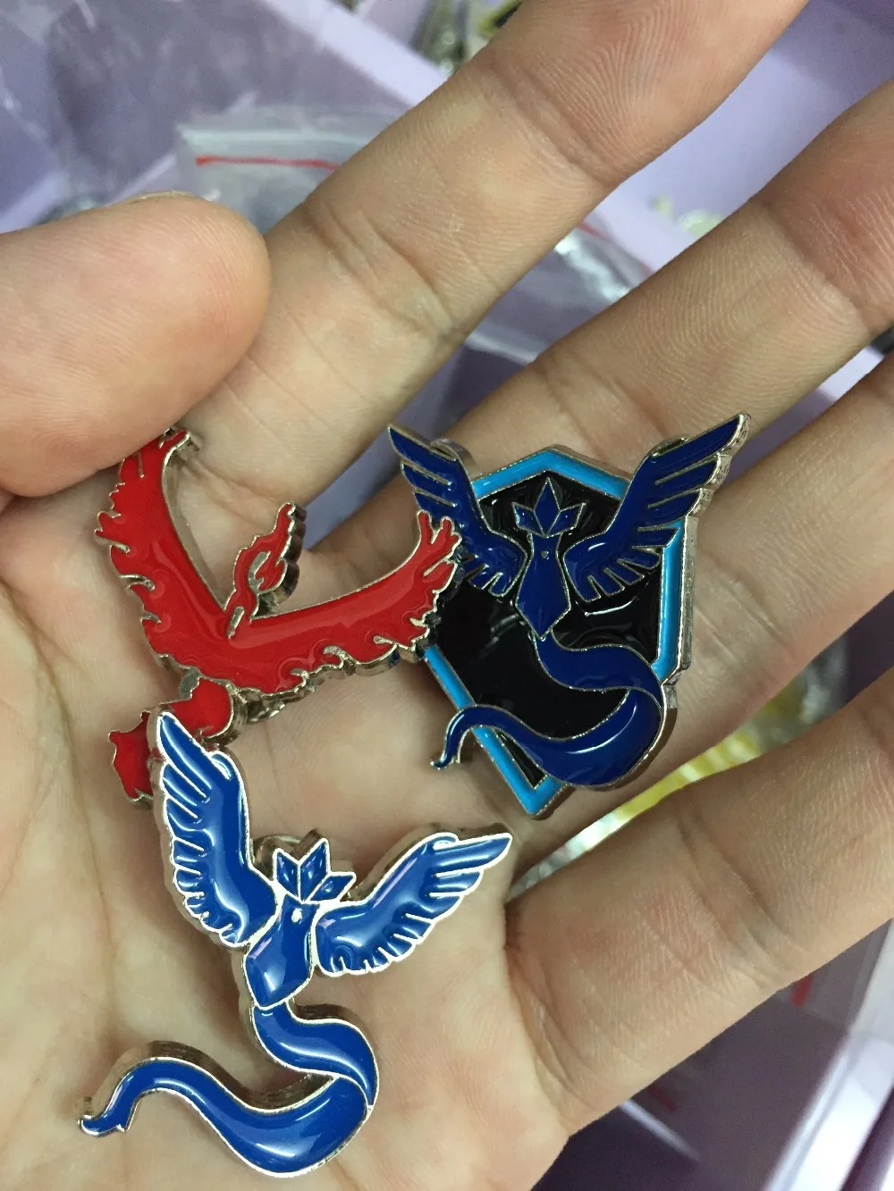

Set of Pokemon Team Mystic Valor Instinct Brooches Pin Metal Badge Cosplay Collection Otaku Men Kids Gift 3pcs