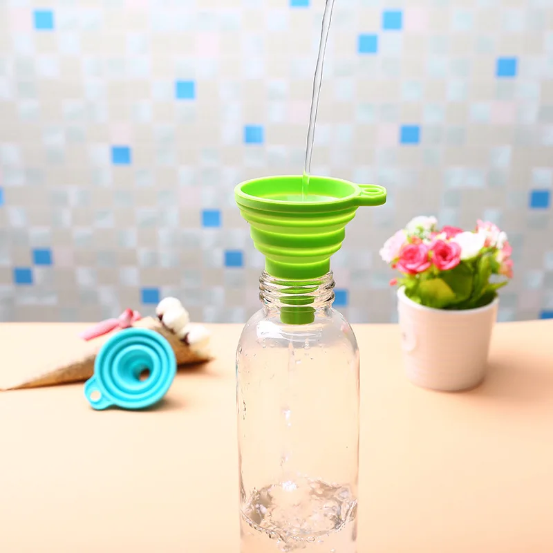 

High Quality 1pc New Mini Silicone Gel Foldable Collapsible Style Funnel Hopper Kitchen cooking tools Home Kitchen Free Shipping
