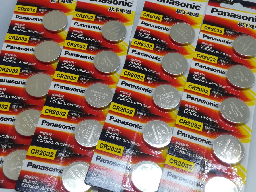 50PCS/LOT New Original Panasonic CR2032 2032 3V Button Cell Battery Coin Batteries For Watch Computer Free Shipping 50PCS/LOT New Original Panasonic CR2032 2032 3V Button Cell Battery Coin Batteries For Watch Computer Free Shipping