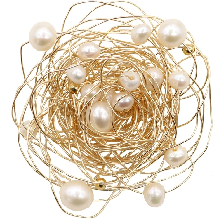 round pearl brooch (25)