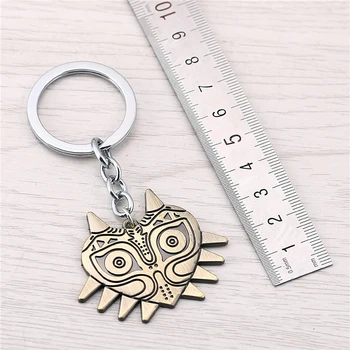 

Julie 10Pcs/lot 3 Colors Game Jewelry The Legend of Zelda Majoras Mask Model Keychain New Design Key Ring porte clef Chaveiro