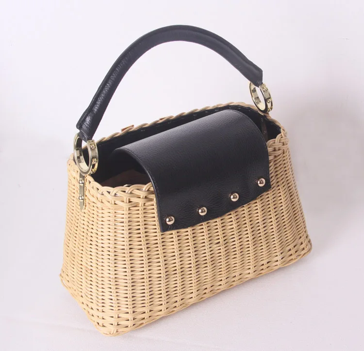 Women's rattan handbag luxury Messenger bag genuine leather handmade rattan weaving 2019 summer beach bags for women sac main