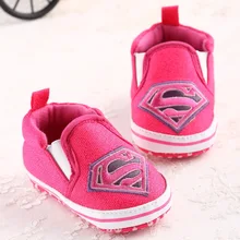 Детские младенческие Суперженщины обувь с изображением Бэтмена для мальчиков и девочек; Мягкие Повседневная обувь модная обувь Демисезонный одежда для малышей, для тех, кто только начинает ходить, DS9