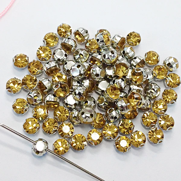 Rhinestones in claw 1